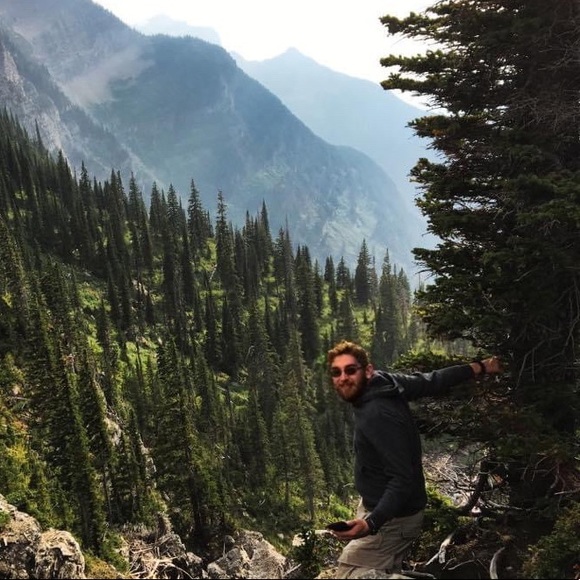 Meet your Posher, Andrew - Picture 1 of 1